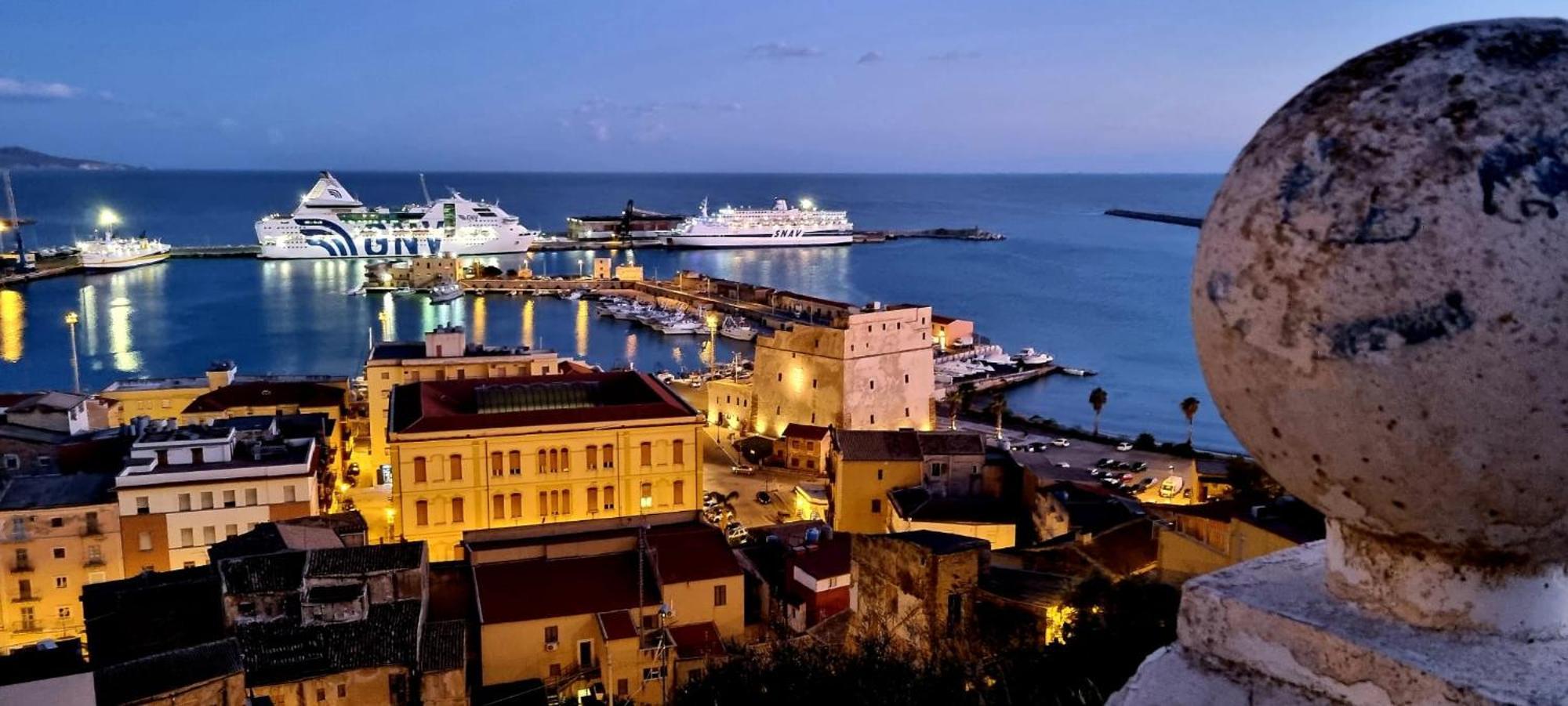 Casa Vacanza Nonna Nena Porto Empedocle Eksteriør bilde